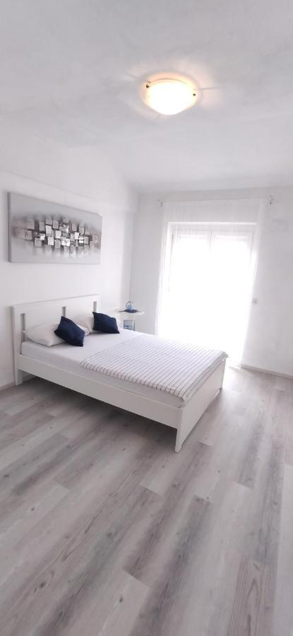 Vila Sentio Mare-Apartments Livaic Zeljko Pirovac Eksteriør billede