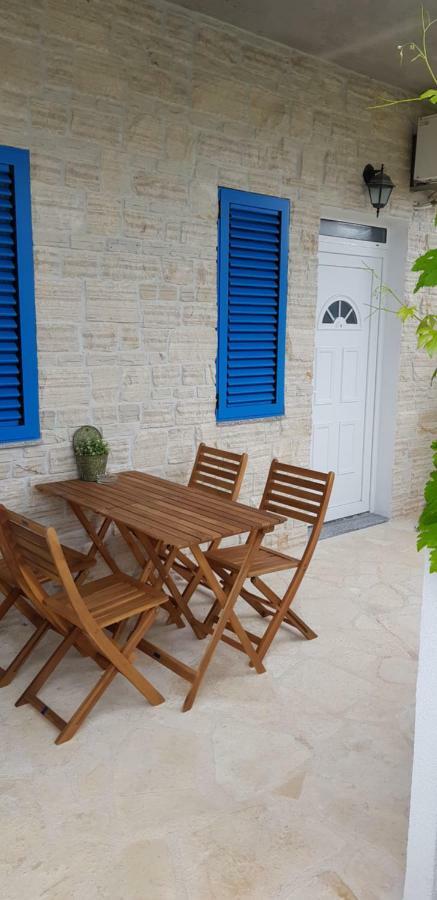 Vila Sentio Mare-Apartments Livaic Zeljko Pirovac Eksteriør billede